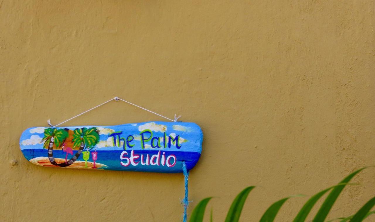Historic Building The Palm Backyard Studio-Apartment Willemstad, Curacao Feel Home Away From Home Buitenkant foto
