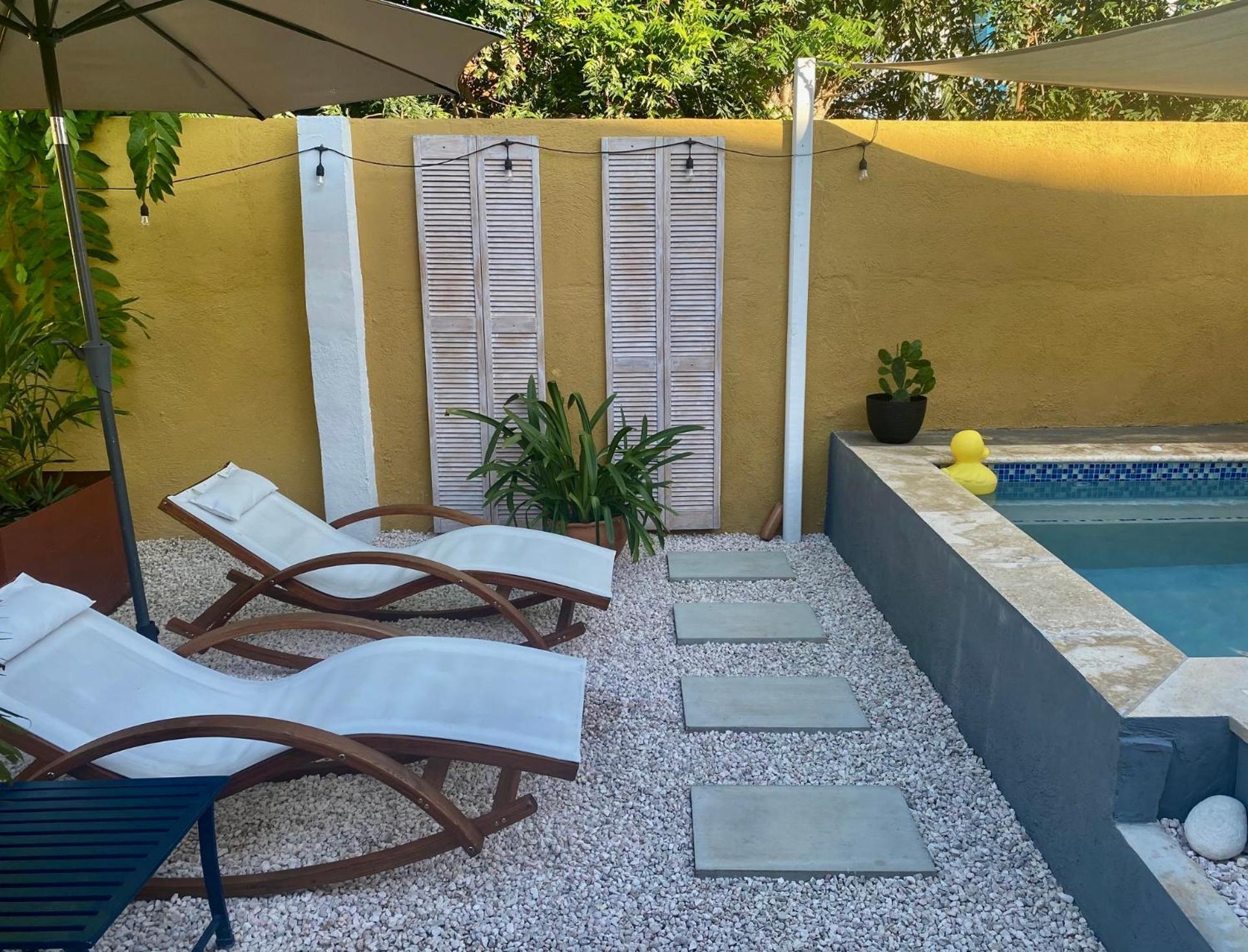 Historic Building The Palm Backyard Studio-Apartment Willemstad, Curacao Feel Home Away From Home Buitenkant foto
